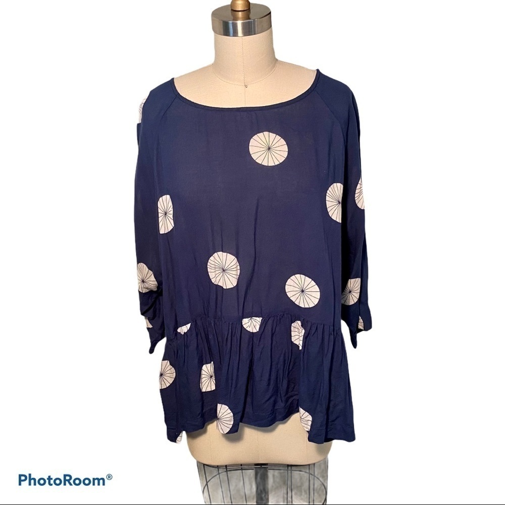 Porridge by Anthropologie blue lightweight top pinwheels peplum hem Medium EUC